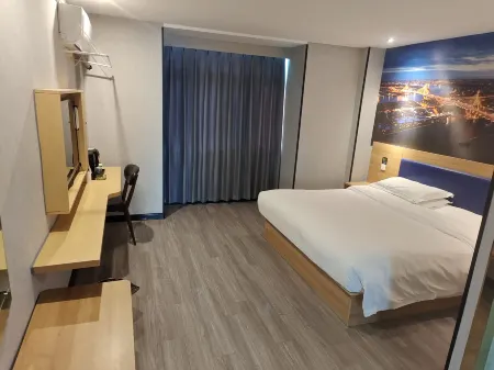 Zhangjiagang Jintian Business Hotel (Tangqiao High Speed Railway Station Shop) Отели рядом с достопримечательностью «Tianzhuang Ancient Street»