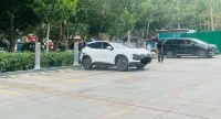 瀾泰酒店（阿克蘇太百購物中心店） - 停車場