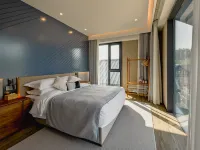 Elephant & Moon Resort, Mogan Mountains Hotels in Deqing
