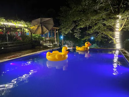 Tonglu Baiyun Mountain Homestay Отели рядом с достопримечательностью «Baiyunyuan»