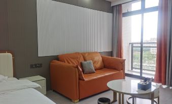 Zhaoqing Bai Dao apartment(The store of Zhaoqing First People's Hospital)