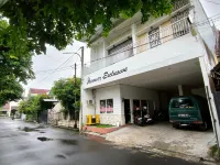 Premier Exclusive Guesthouse Hotels in Kotagede