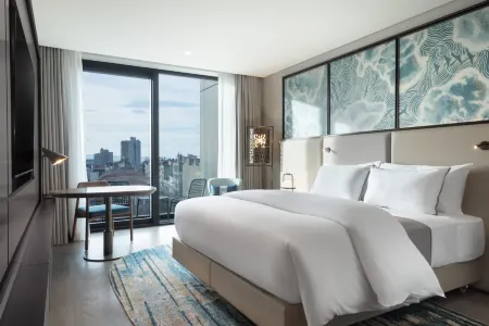 The Westin Istanbul Nisantasi Отели рядом с достопримечательностью «Trump towers»
