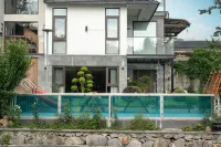 Floral Hotel·Yamama Micro Cloud Natural Healing Holiday Hotel - 수영장