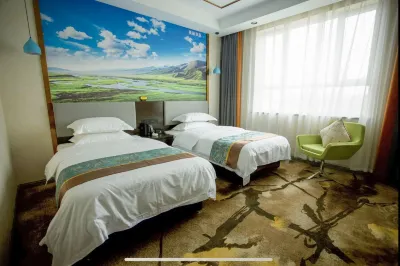 蘭泊ホテル（クチャ鉄道駅） クチャ駅周辺のホテル