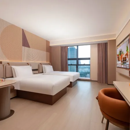 Orange Hotel (Yancheng Wuzhou International Plaza Branch)