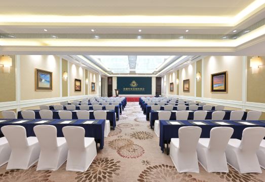 카슈가르 난장 글로벌 하버 인터내셔널 호텔의 웅장한 외관