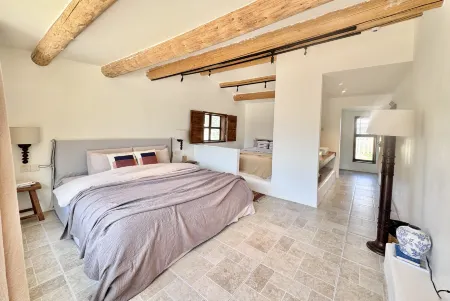 Joan Kushtai An·Villa