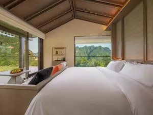 Trip.com Group Country Retreats (Zhang Jiajie Manson Joint Resort）
