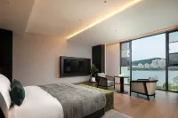 BLOSSOM PAVILION WEISUWAN HUANGSHI - 4-Star