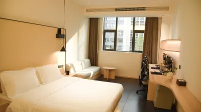 QIXI E-SPORTS HOTEL
