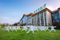 Oriental Tianyuewan Hot Spring Hotel