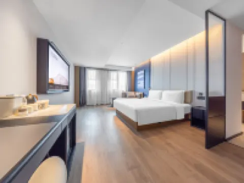 Atour Hotel Kaifeng North Station Museum Hotels in Kaifeng