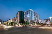 7Days Inn Hotel (Liupanshui Panzhou Shengjing Avenue Hongguo Small Plaza)