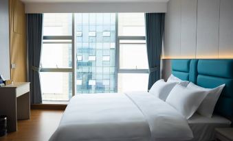 Yingshan Haizhou Business Hotel