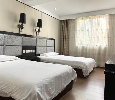 Neihuangzaoxiang Business Hotel Hotels near The Open University of China Neihuang Branch