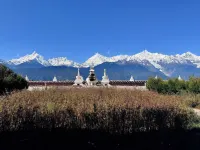 Guanjing Tiantang Hotel Hotels in Deqin