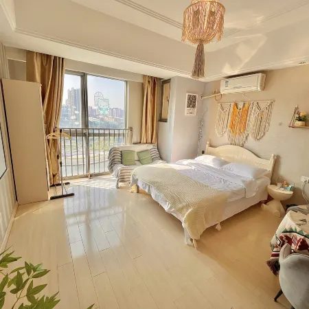 On Cloud Homestay (Wanda Plaza Branch)