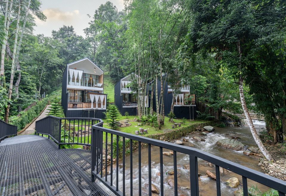 Inthada at Mae Kampong