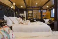 Hera Grand Luxury Cruise