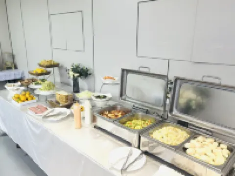 Qingfeng Hotel (Yanji Yanbian University West Market Branch)