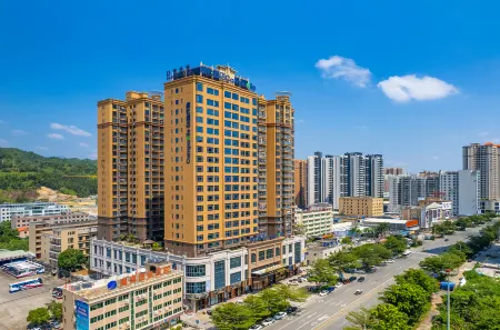 Campanile Shanwei Haifeng Hotel Отели рядом с достопримечательностью «Former Residence of Peng Pai Martyrs»