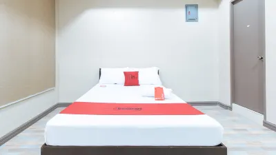 RedDoorz Plus @ Canley Residential Hotel a Pasig