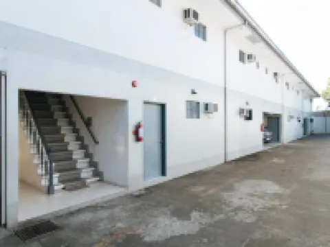 RedDoorz near SM Calamba Hotels in Calamba