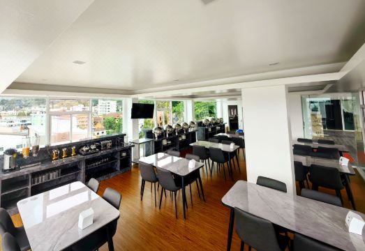 푸켓 밋 홀리데이 호텔