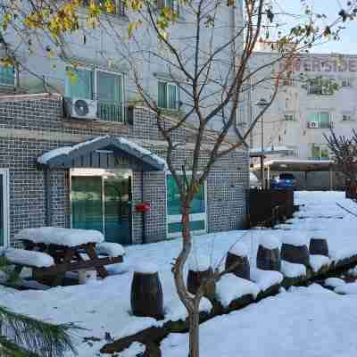 리버사이드 게스트하우스 Hotel Exterior