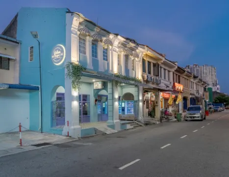 Urban Designer Collection Отели рядом с достопримечательностью «Sri Muneeswarar Temple Sevalathotam»