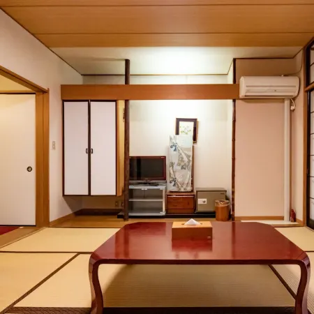Yu-no-izumi