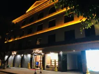 Yuqiao Famous Residence in Ruili City