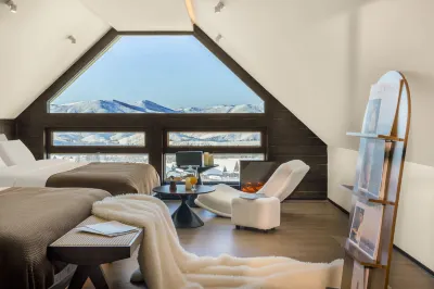 Whispering Pines Retreat Hotels near Baihaba