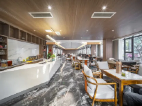 Xichong Hongjing Hotel Hotels in Xichong