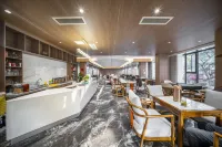 Xichong Hongjing Hotel Hotels in Xichong