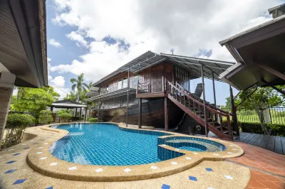 Royal Boat Pool Villa - Pattaya
