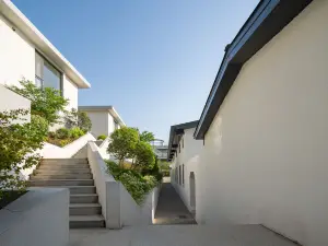 Floral Hotel·Yishan Riverside Homestay (Maoshan Oriental Salt Lake City Branch)