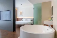 Jiqingshanshuijian Hot Springs Resort Hotel Các khách sạn ở Markam