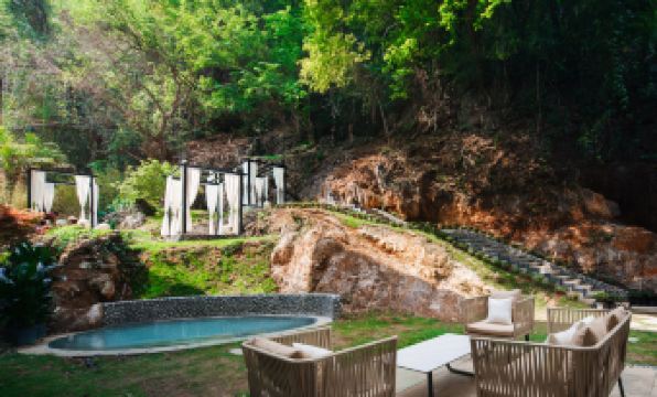 Dream Residence Yangshuo Hot Spring Resort Hotel (Ten Mile Gallery Yulonghe Branch)