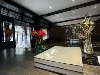 Houyuan Hostel Hotels in Liquan