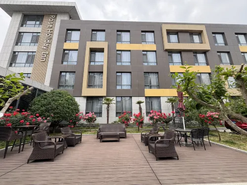 Rose Holiday Hotel