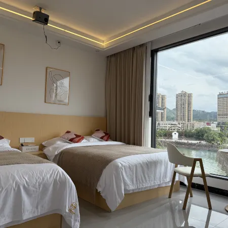 evening twilight Hotels in Shibing County