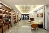 Shenyang Movie Hotel (Mix City Radio and TV Tower Night Market) - Romantic