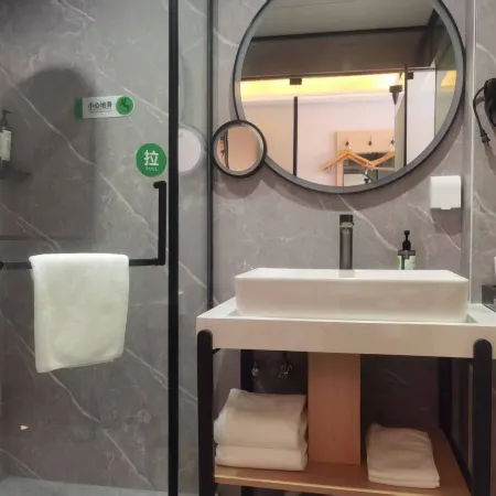 GreenTree Inn Smart Choice Hotel (Xuzhou Xinyi Railway Station Square Branch)