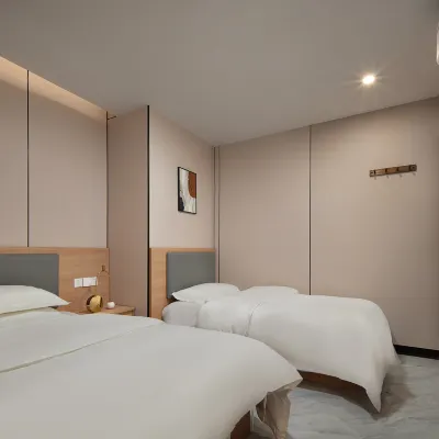 Anlv Homestay (Kunming Railway Station Branch) Hotels near محطة كونمينغ للسكك الحديدية