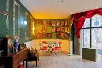Qilou Town Grand Hotel (Wuzhou Qilou Town Scenic Area) - Park Yeri