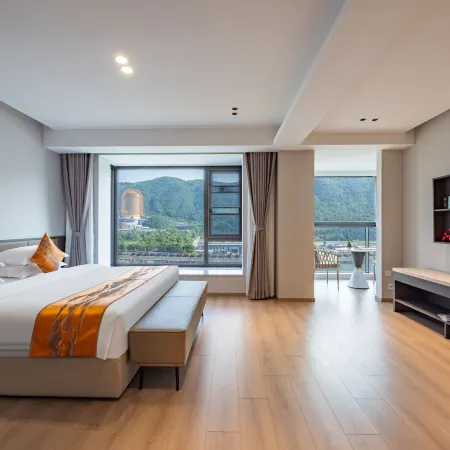 Shangjin Guanlan Hot Spring Hotel