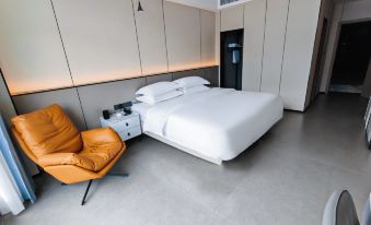 Huayi Smart Hotel