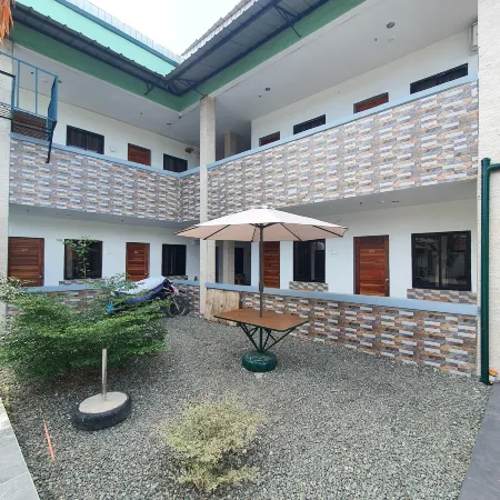 AOSMEC Pool Camp Hotel